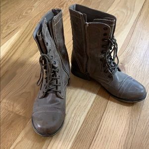 Steve Madden - Combat boots!